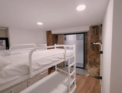 Habitación Para Peregrinos En Logroño- Habitación San Bernabé 4 Peregrinos