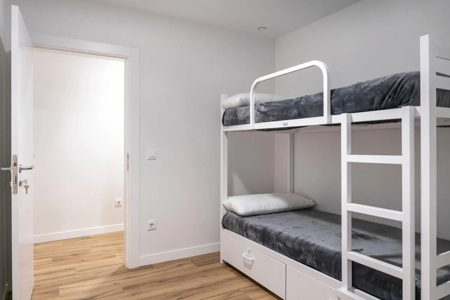 Escritorio En El Salón Ideal Para Teletrabajar